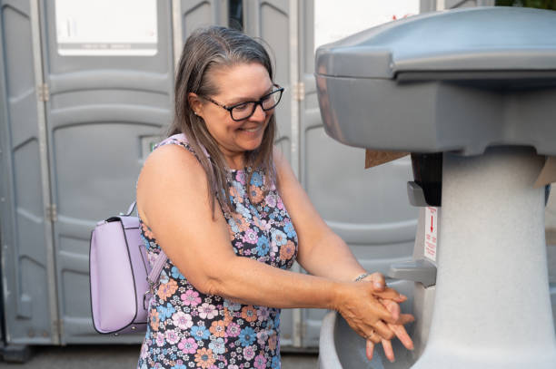 Best Porta potty rental near me  in Carthage, TN